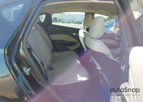 2016 Dodge Dart Sxt z USA, uszkodzony, nr VIN 1C3CDFBB2GD563917